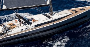 OCEANIS YACHT 62